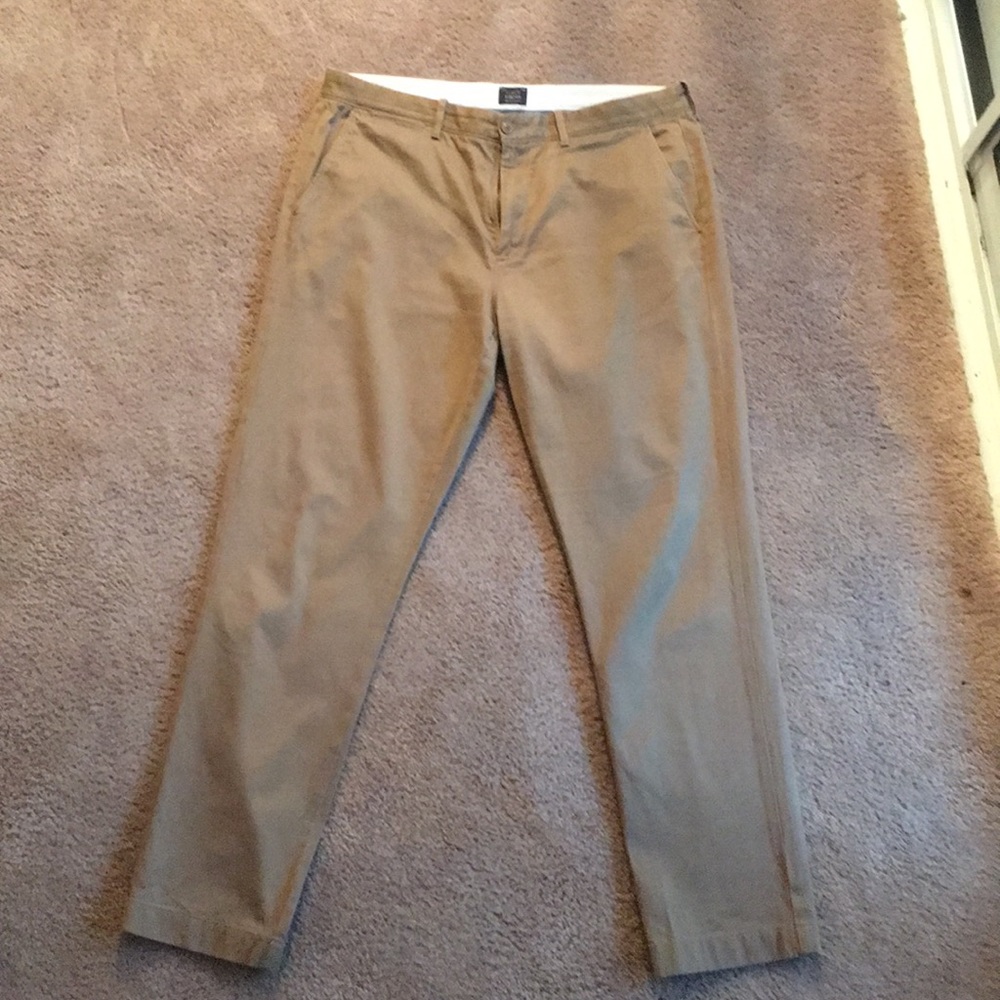 J. Crew 770 Straight Fit Chinos - Size W35 (EUC)